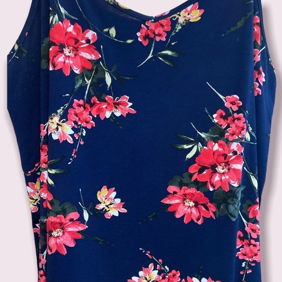 Papermoon Navy Floral Strappy Knit Tank Top - Picture 4 of 8